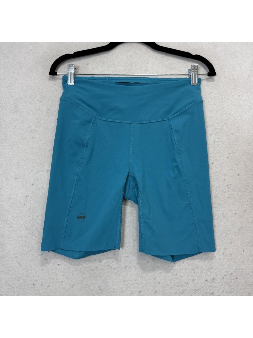 Janji Biker Shorts Womens Medium Blue 9 Inseam Pockets Lightweight Athletic